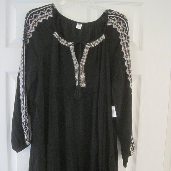 OLD NAVY BLACK GAUZE DRESS WITH EMBROIDERY EXTRA LARGE NWT $39.99 - Picture 1 of 2